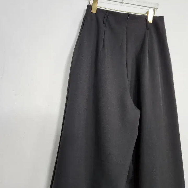 [BUNJANG] Bonny Sparks 2025 Two-Tuck Wide Long Pants / 보니스팍스2025투턱 와이드 롱팬츠27~8개성짱