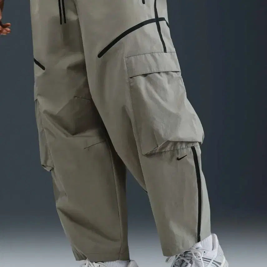 [BUNJANG] Nike Tech Cargo Pants M Light Army/Black / 나이키 테크 카고 스니커즈 팬츠 M 라이트 아미:블랙 / HJ2951-3