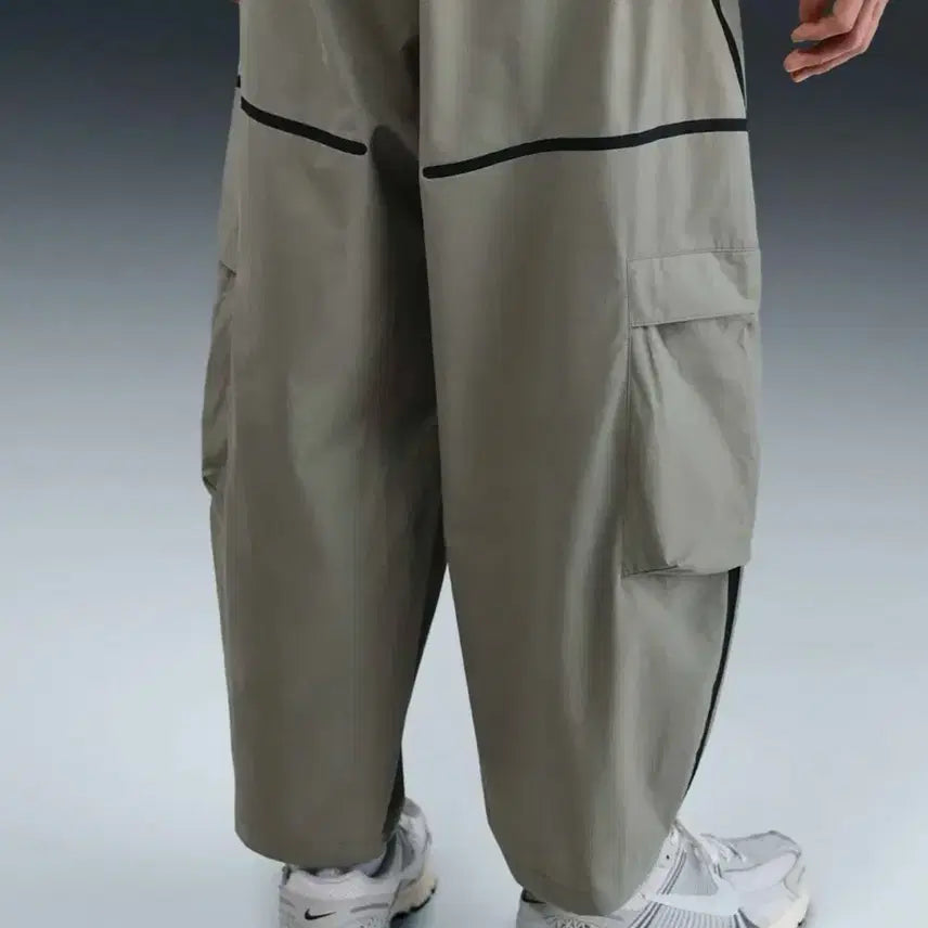[BUNJANG] Nike Tech Cargo Pants M Light Army/Black / 나이키 테크 카고 스니커즈 팬츠 M 라이트 아미:블랙 / HJ2951-3