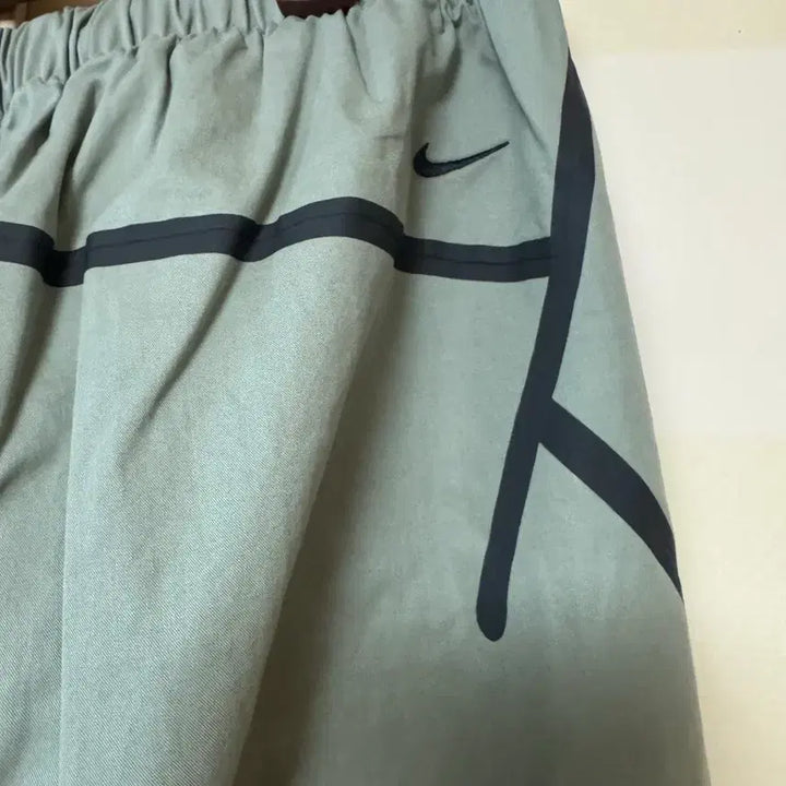 [BUNJANG] Nike Tech Cargo Pants M Light Army/Black / 나이키 테크 카고 스니커즈 팬츠 M 라이트 아미:블랙 / HJ2951-3