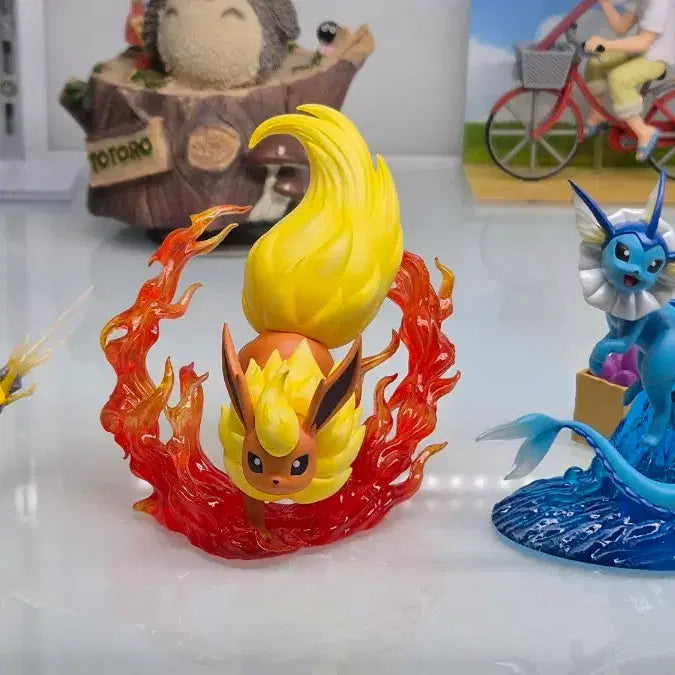 [BUNJANG] Pokémon Scale World Vaporeon, Jolteon, Flareon Figure Bundle Set / 포켓몬 스케일월드 STS 부스터 샤미트 쥬피썬더 일괄 팝니다