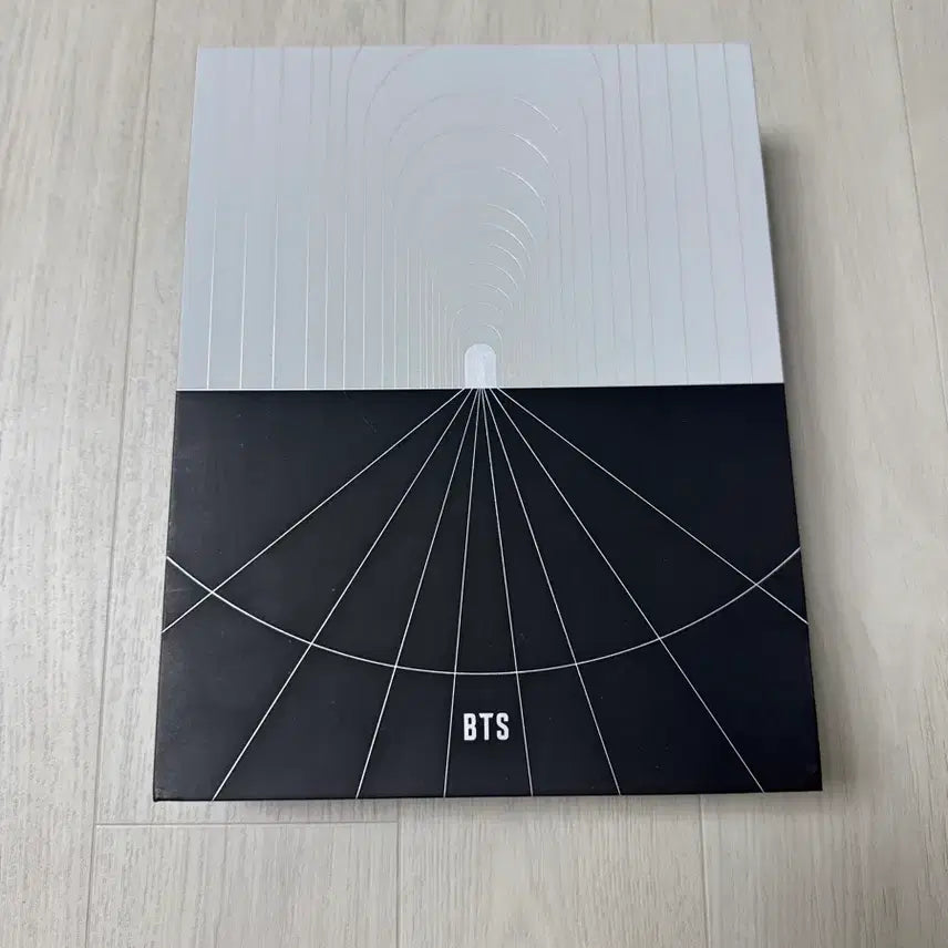 [BUNJANG] BTS MAP OF THE SOUL Photobook / 방탄소년단 MAP OF THE SOUL 포토북