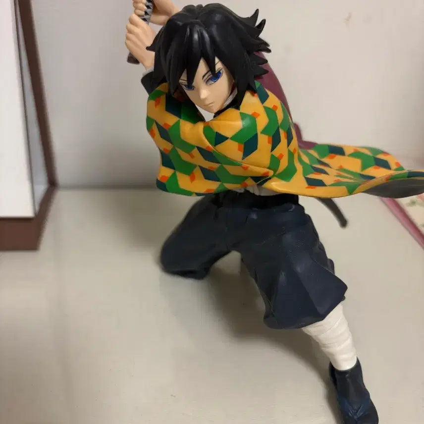 [BUNJANG] Demon Slayer Giyu Figure / 귀멸의 칼날 기유 피규어