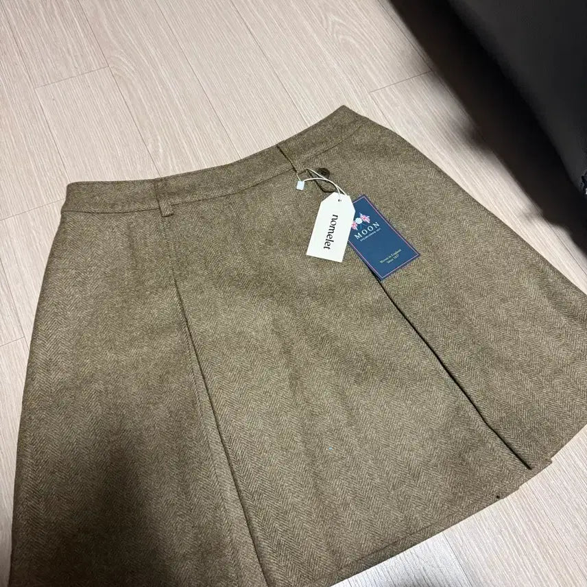 [BUNJANG] Nomellét Abraham Moon Skirt Size 2 / 노멜렛 아브라함문 스커트 2사이즈