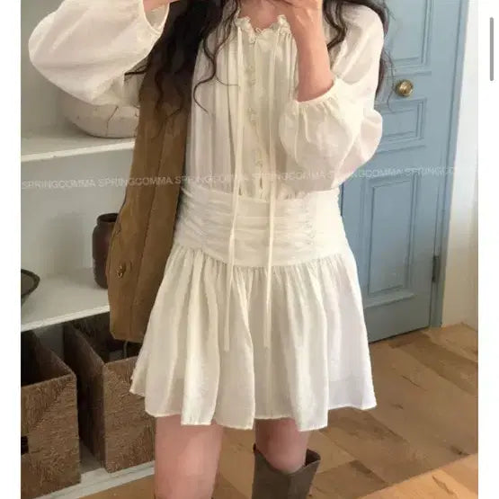 [SOLD OUT] SPRINGCOMMA 화이트 미니 원피스