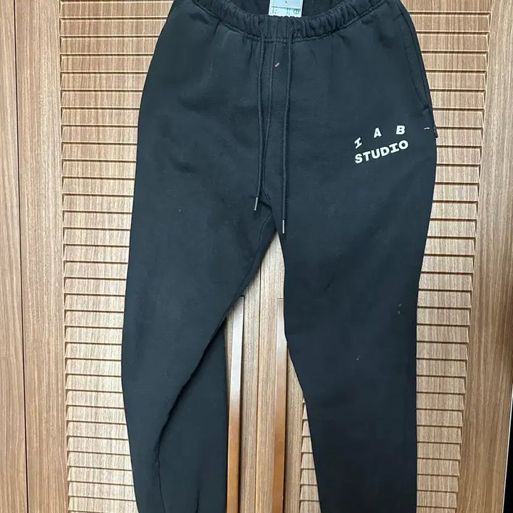 [BUNJANG] IAB Studio Half Zip-up Hoodie Black Set / IAB STUDIO 하프집업 후드 블랙 셋업 상하의