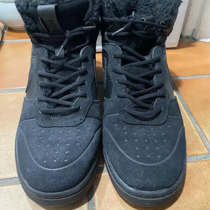 [BUNJANG] Nike Court Borough Mid 2 Boots 245mm / 나이키 코트 버로우 미드2 부츠 245mm
