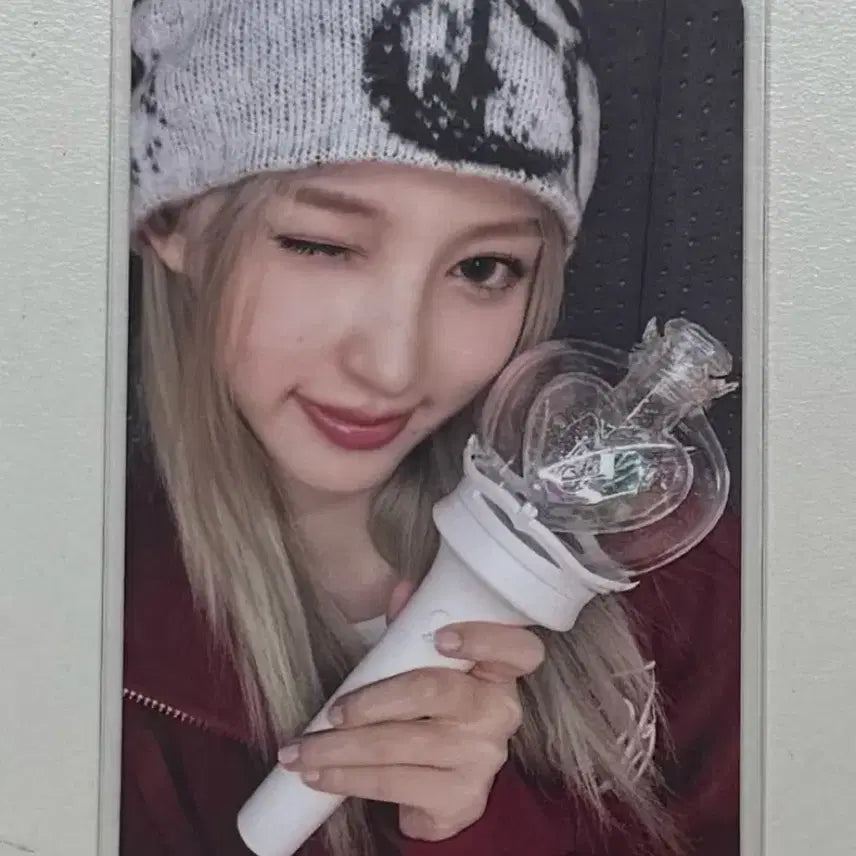 [BUNJANG] IVE Gaeul Photocard / 아이브 응원봉 2 가을 포카