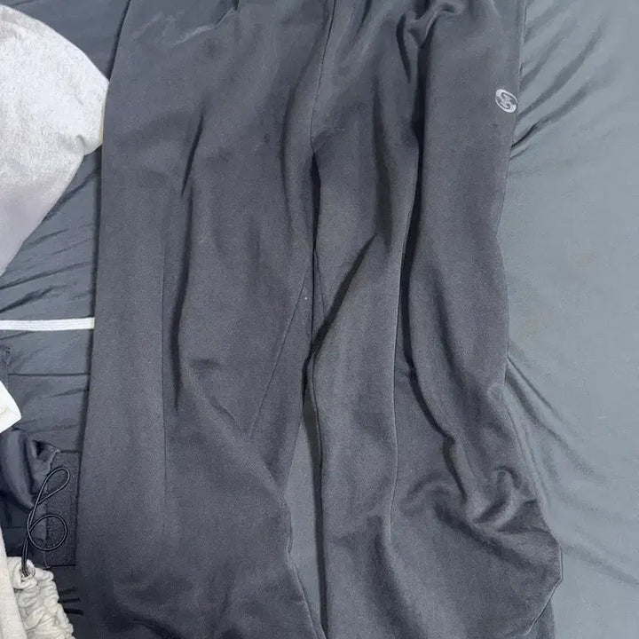 [BUNJANG] Sansan Gear Sweatpants / 산산기어 스웻팬츠