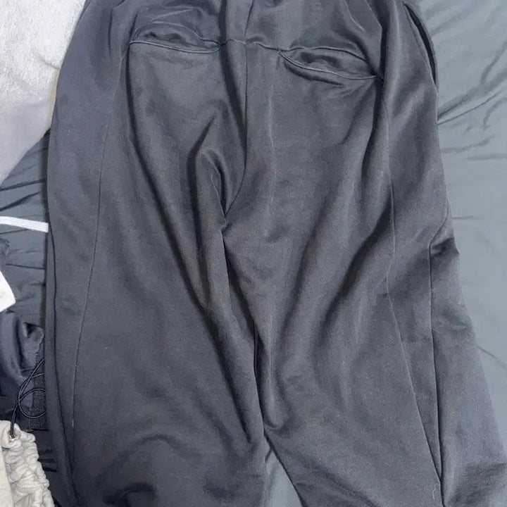 [BUNJANG] Sansan Gear Sweatpants / 산산기어 스웻팬츠