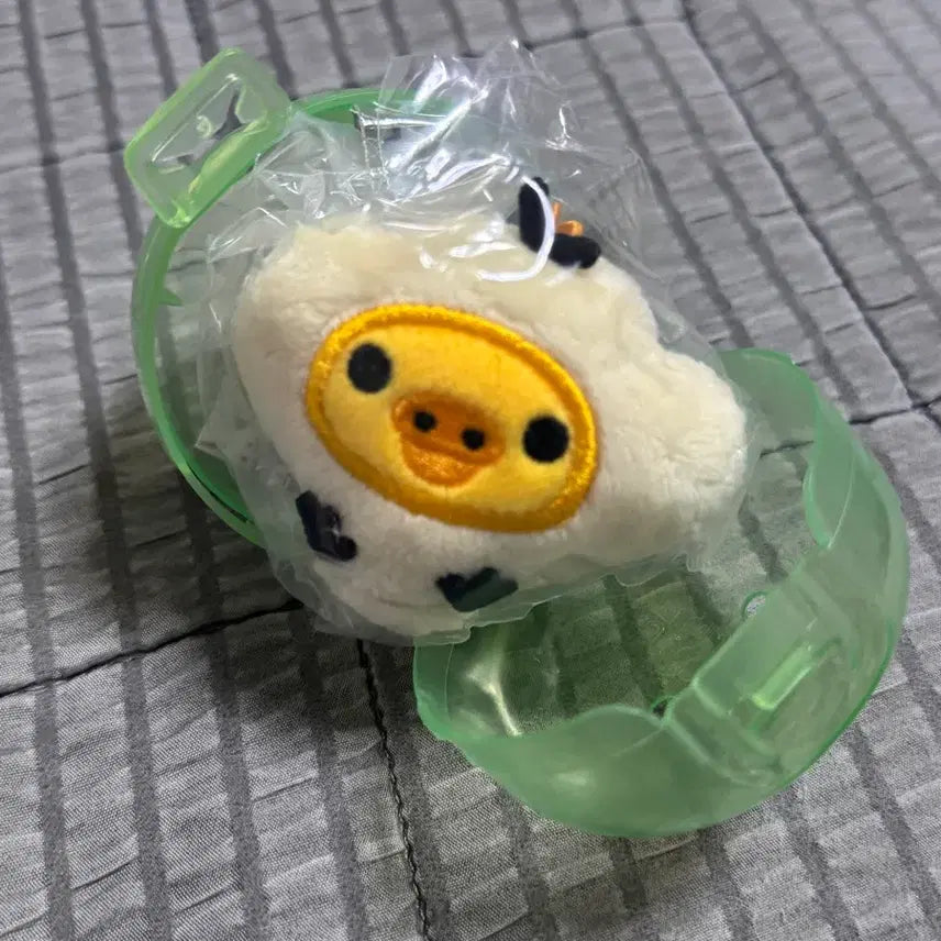[BUNJANG] Rilakkuma Kiiroitori Shell Gacha Doll Keyring (Sealed) / 리락쿠마 키이로이토리 조개 가챠 인형 키링 미개봉 판매
