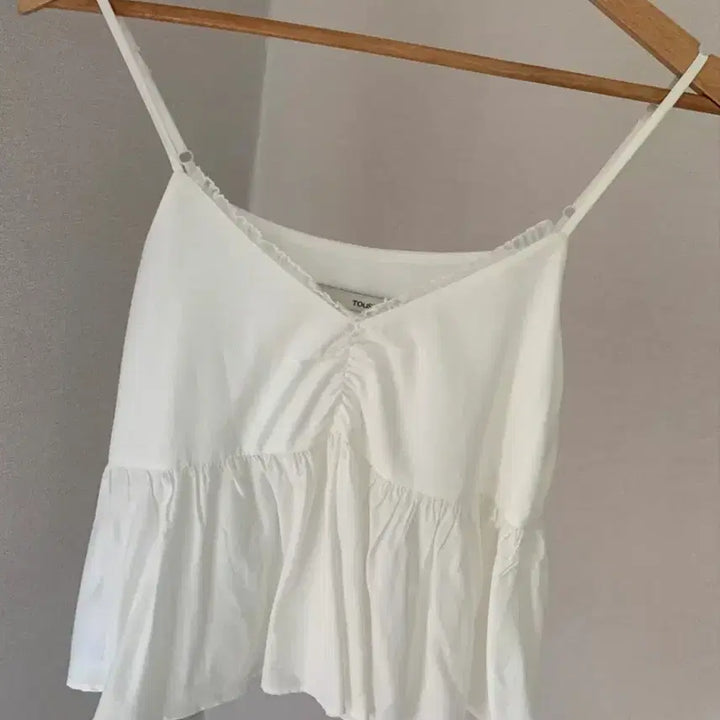 [BUNJANG] UnderB Sleeveless Blouse White / (새상품) 언더비 슬리브리스 블라우스 화이트