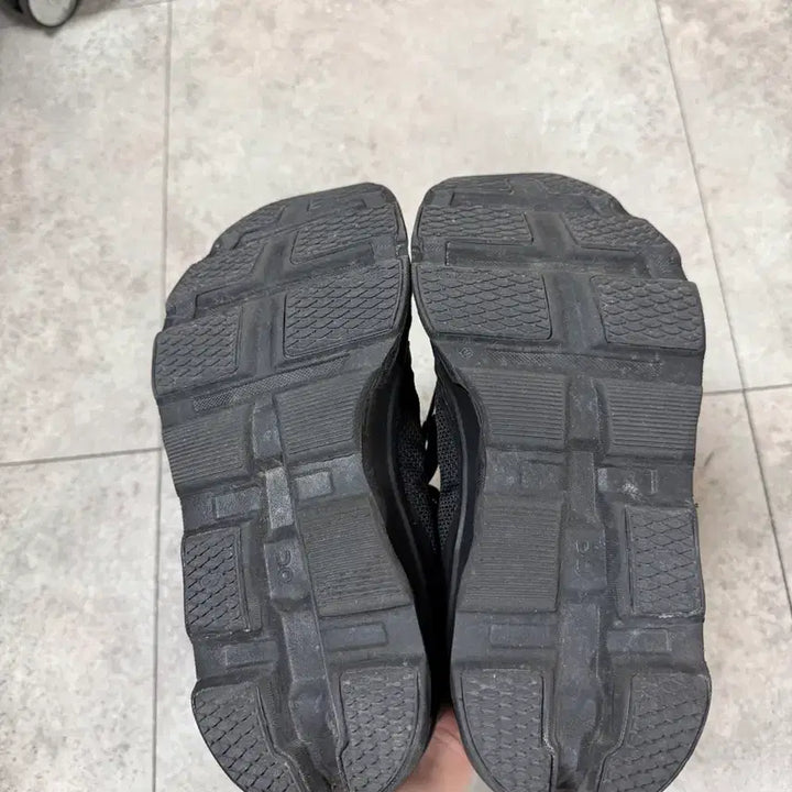 [BUNJANG] On Running x Post Archive Faction Cloudmonster 2 Black Sneakers / (W) 온 러닝 x 포스트 아카이브 팩션 (파프) 클라우드몬스터 2 블랙
