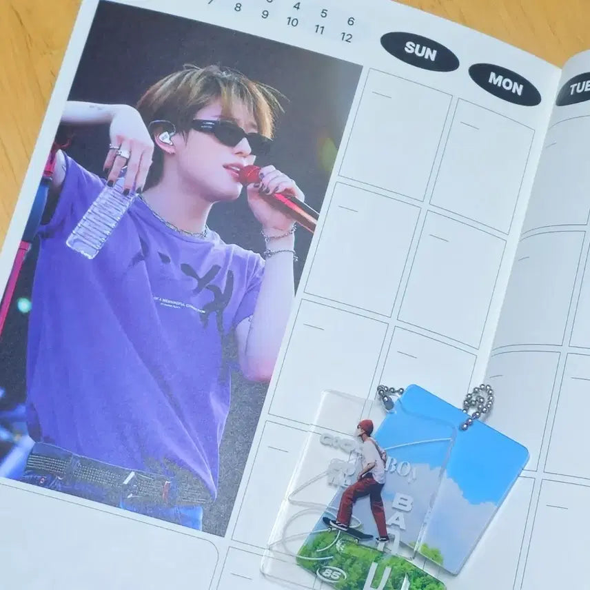 [BUNJANG] Woodz (Cho Seung Youn) Unofficial Diary + Keyring / 조승연 woodz 우즈 비공굿 다이어리+키링