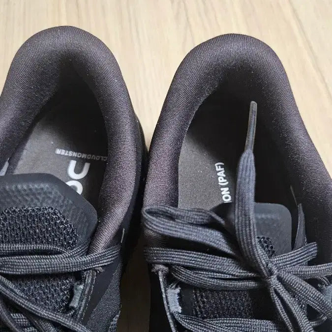 [SOLD OUT] 온러닝 X PAF 클라우드몬스터2 쏜브라운 270