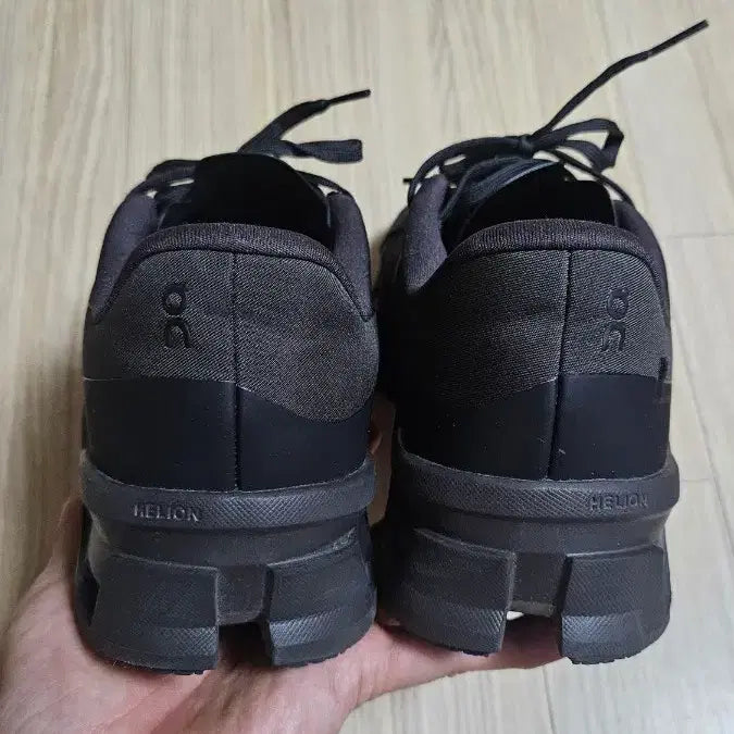 [SOLD OUT] 온러닝 X PAF 클라우드몬스터2 쏜브라운 270