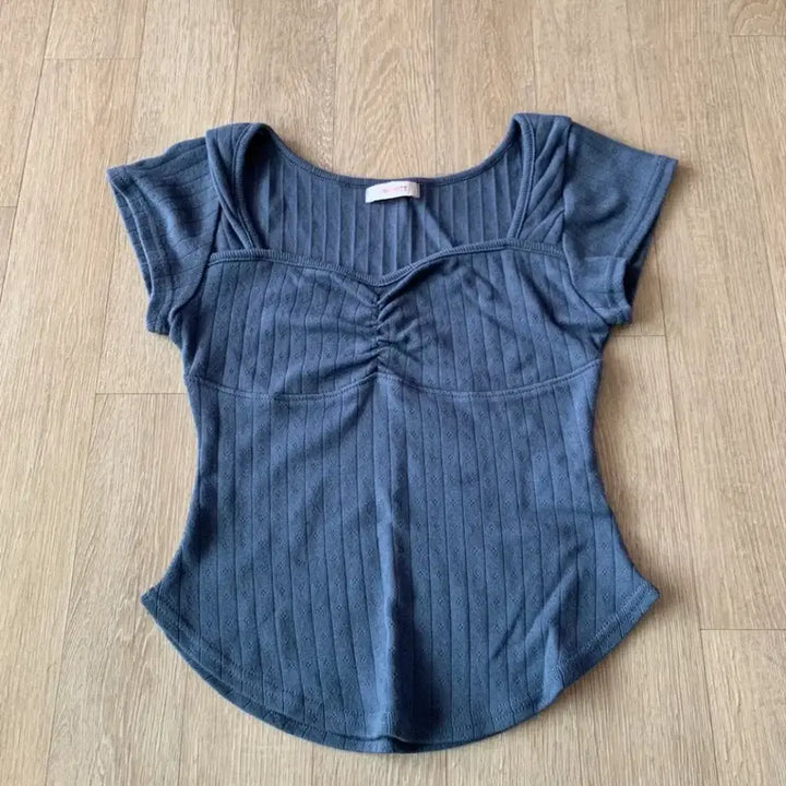 [BUNJANG] PREFRITT Punching Short Sleeve Navy Top / (새상품) PREFRITT 펀칭 반팔 네이비