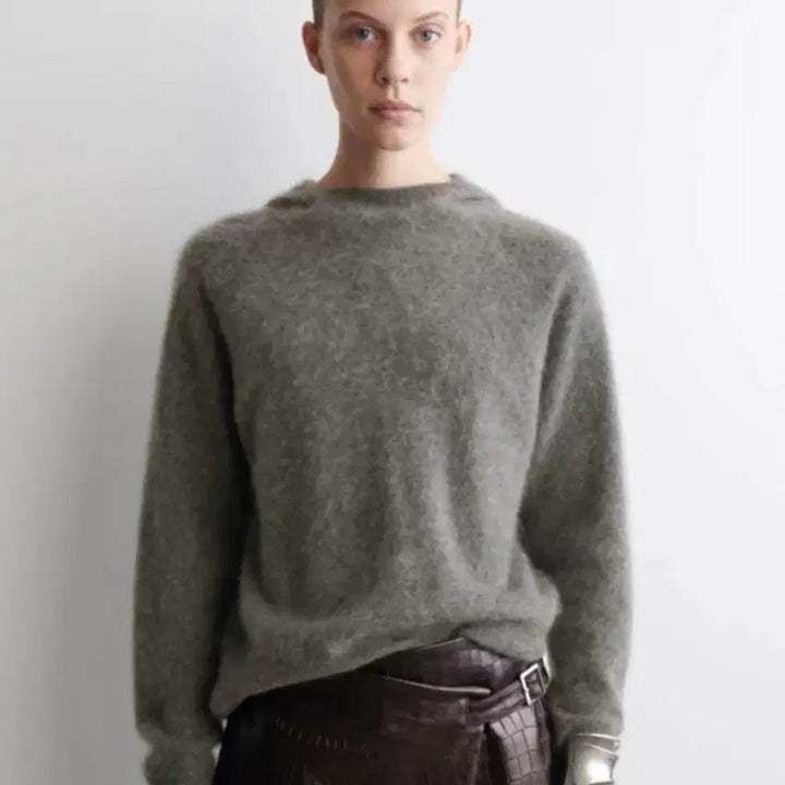[BUNJANG] COS Brushed Cashmere Hooded Knit Sweater / cos 브러쉬드 캐시미어 후드 니트 (100% 캐시미어) 그레이