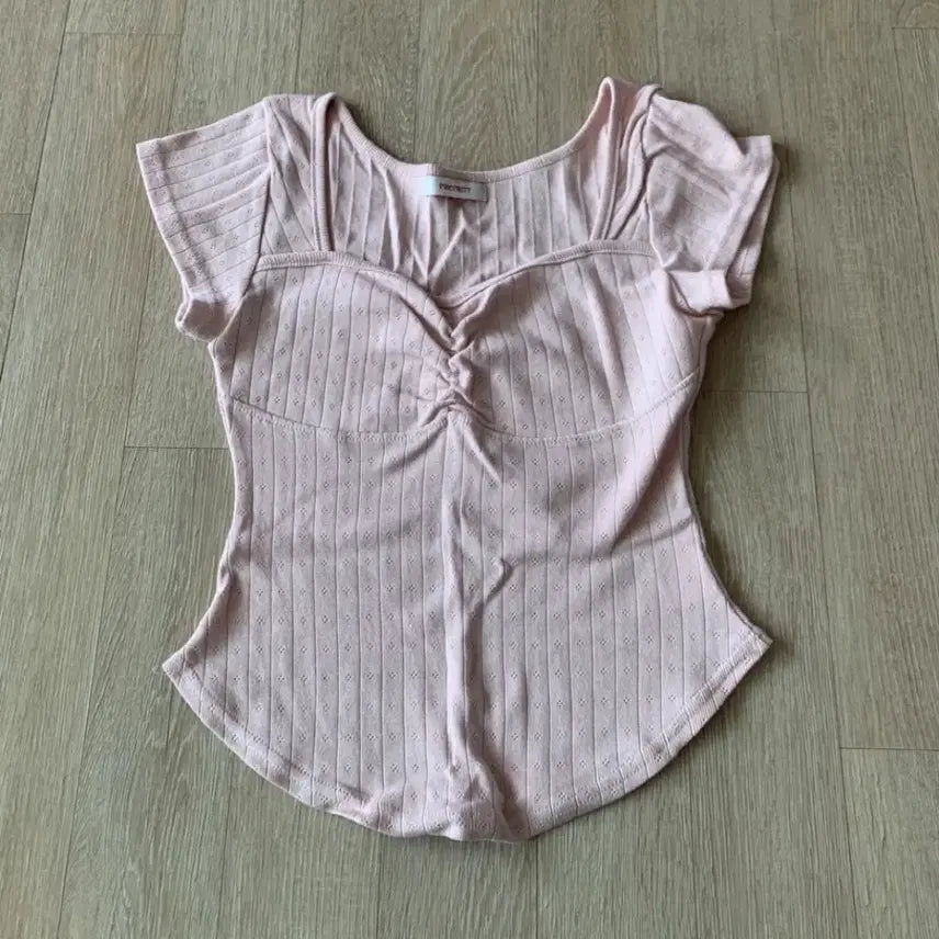 [BUNJANG] PREFRITT Pink Punching Short Sleeve Top / (새상품) PREFRITT 펀칭 반팔 핑크