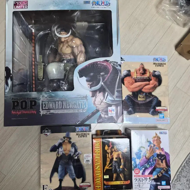 [BUNJANG] One Piece Whitebeard Pirates Exhibition Set Figure / 원피스 피규어 POP 맥시멈  흰수염 해적단 전시세트 판매