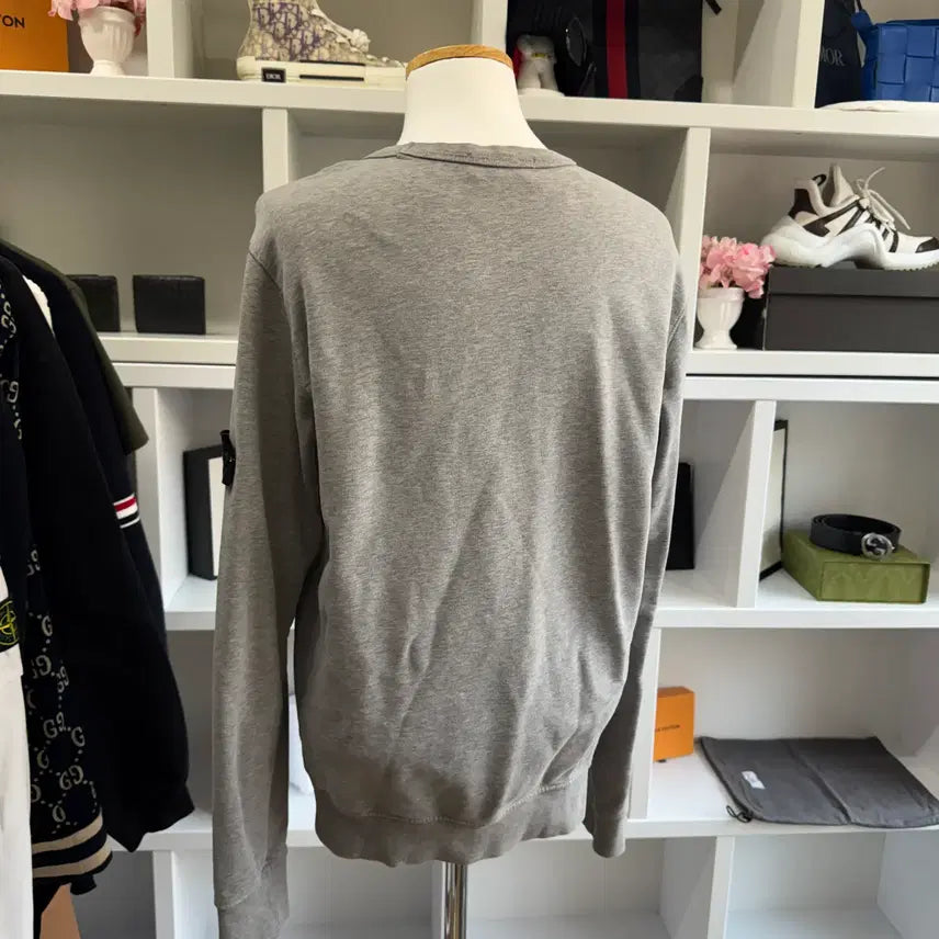 [BUNJANG] Stone Island Gray Crewneck Sweatshirt / [새상품급,L] 스톤아일랜드 그레이 맨투맨 후드티 긴팔티 기모티