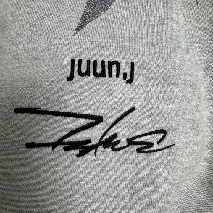 [BUNJANG] Juun.J BTS Futura Gray Hoodie M / 준지 bts 퓨추라 그레이 후드티 m
