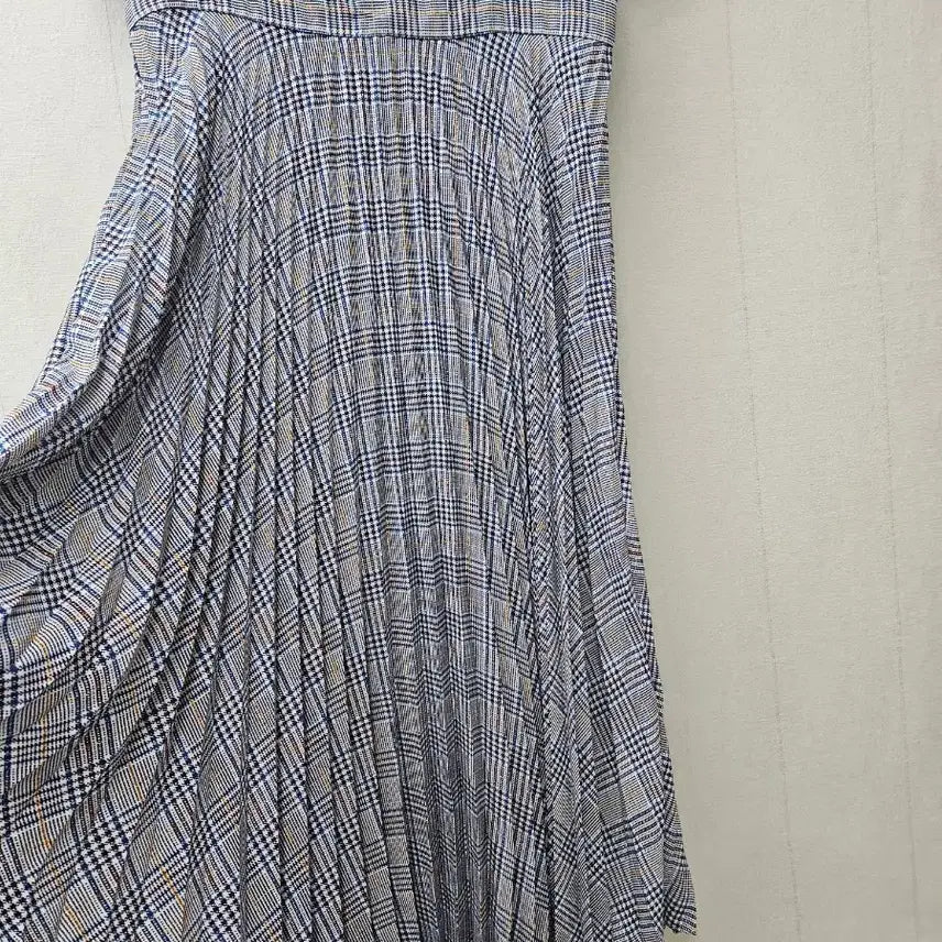 [BUNJANG] ZARA Check Pleated Long Dress / 자라  체크 플리츠롱원피스  95