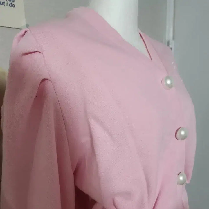 [BUNJANG] Pink Pearl Button Cardigan / 핑크 진주 단추 가디건 새상품