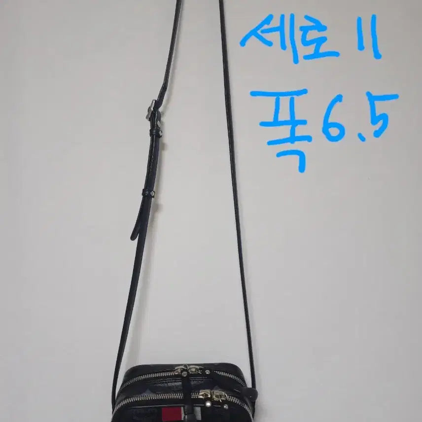 [SOLD OUT] MCM 비세토스라이언1976블랙 미니 크로스백 가방