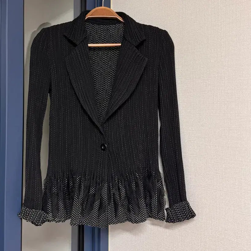 [BUNJANG] Speechio Black Pleats Jacket / 일본 스피치오 블랙 플리츠 여성 자켓 40사이즈