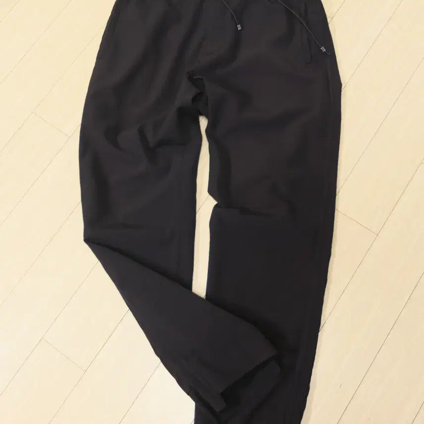 [BUNJANG] Solid Hom Black Pants / 봄여름용 편한데 멋까지 챙긴 솔리드옴 블랙 팬츠 /공용