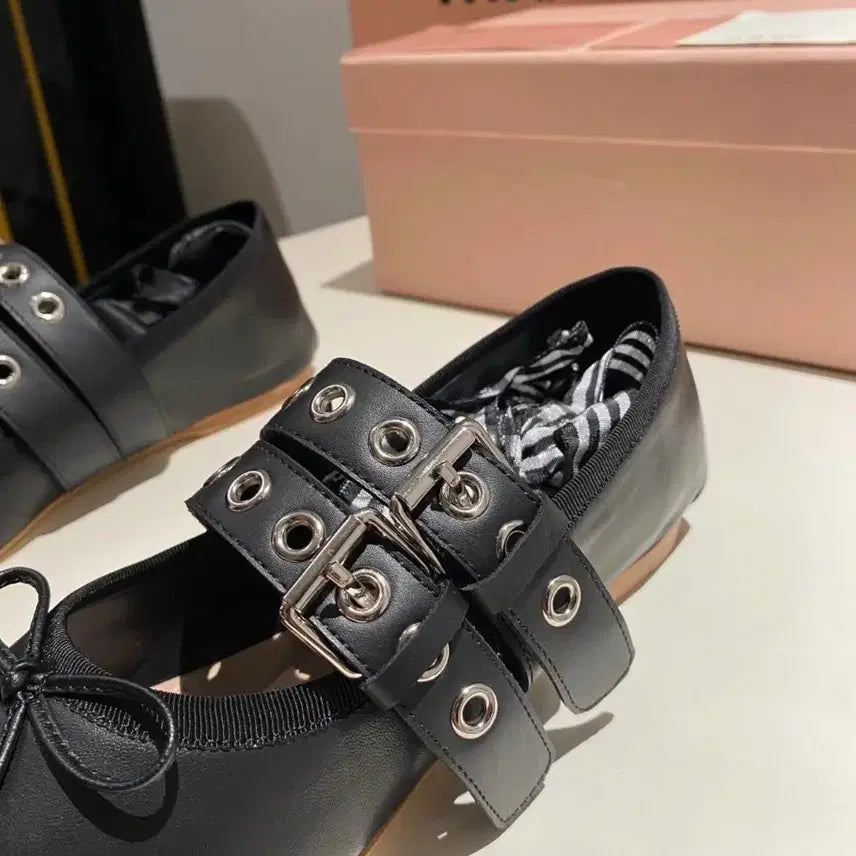 [BUNJANG] Miu Miu Ballerina Strap Flat Shoes / 미우미우 발레리나 스트랩 플랫슈즈 스트랩 탈부착 가능