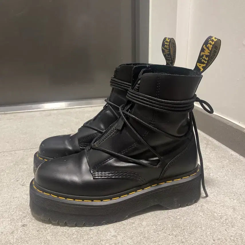 [BUNJANG] Dr. Martens Zerrin II Paris Boots / 닥터마틴 재릭2 파리스