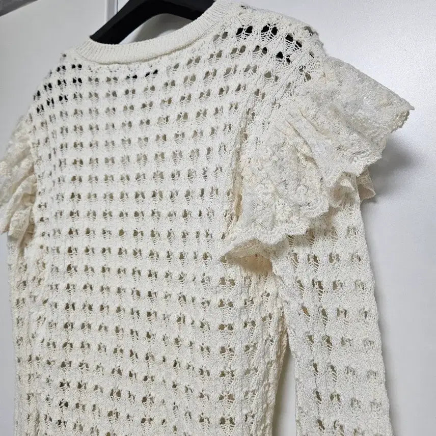 [SOLD OUT] (새상품) 자라(ZARA) 크로쉐 가디건 (M)