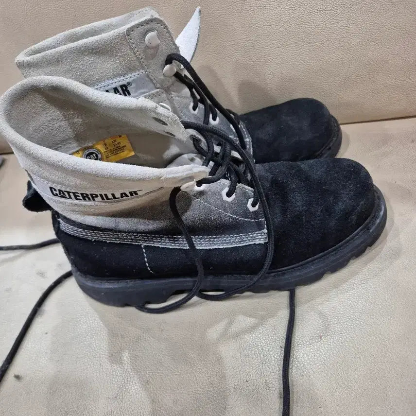 [BUNJANG] CAT Black Suede Rolltop Walker Boots / CAT 블랙 스웨이드 롤탑 워커 부츠 270mm