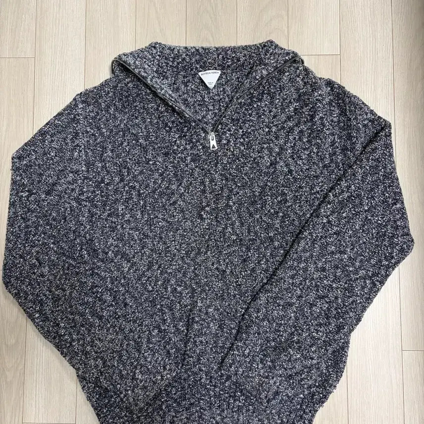 [SOLD OUT] 보테가베네타 하프집업 니트 M사이즈
