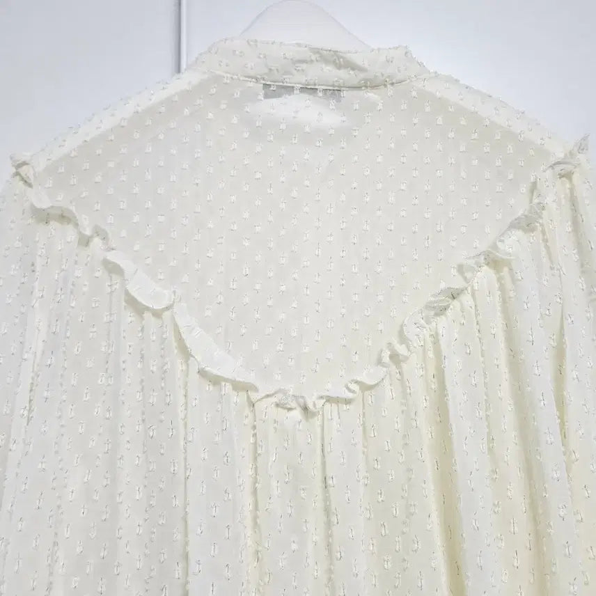 [BUNJANG] ZARA Frill Blouse (M) / (새상품) 자라(ZARA) 프릴 블라우스 (M)