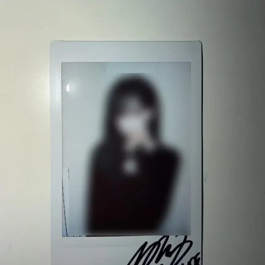 [BUNJANG] TripleS Kim Nakyeong Signed Polaroid / 260329 뮤직아트 트리플에스 김나경 나경 낙서 싸폴 싸인 폴라로이드