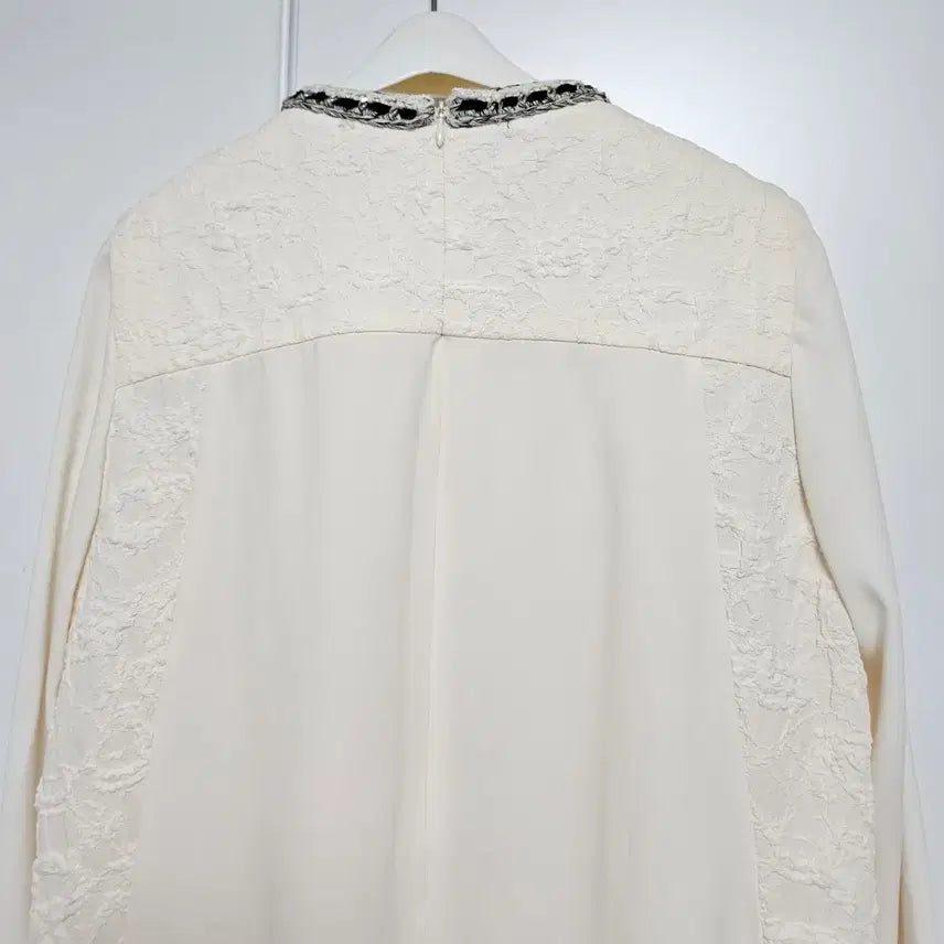 [BUNJANG] Tylen Ivory Blouse (Size 55) / (새상품) 티렌 블라우스 (55)