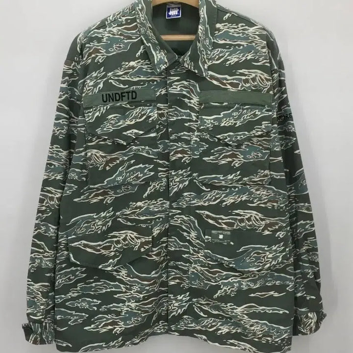 [BUNJANG] UNDEFEATED Tiger Camo M-65 Military Field Jacket / [M] 언디피티드(UNDEFEATED) 타이거 카모 M-65 밀리터리