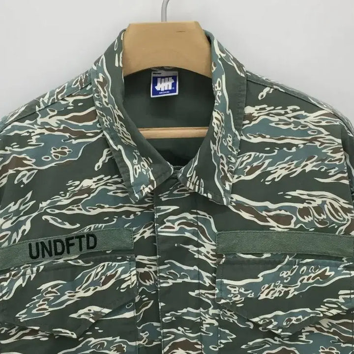 [BUNJANG] UNDEFEATED Tiger Camo M-65 Military Field Jacket / [M] 언디피티드(UNDEFEATED) 타이거 카모 M-65 밀리터리