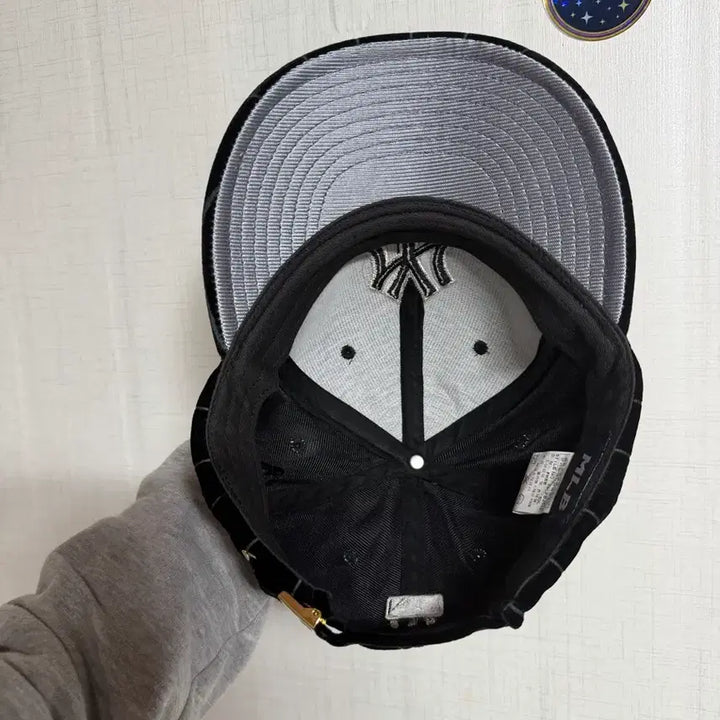 [BUNJANG] New York Yankees Velvet Ball Cap / New York Yankess 뉴욕 양키스 볼캡이에요