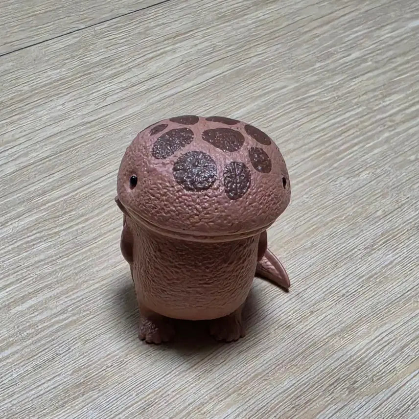 [BUNJANG] HooMoo Animal King Salamander Figure / 허무동물 가챠 왕도롱뇽 피규어
