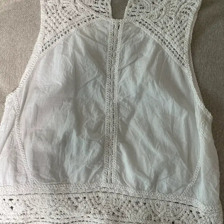 [BUNJANG] Lee Jumi Crochet Tank Top Blouse / 이주미 착용 크로쉐 나시 블라우스