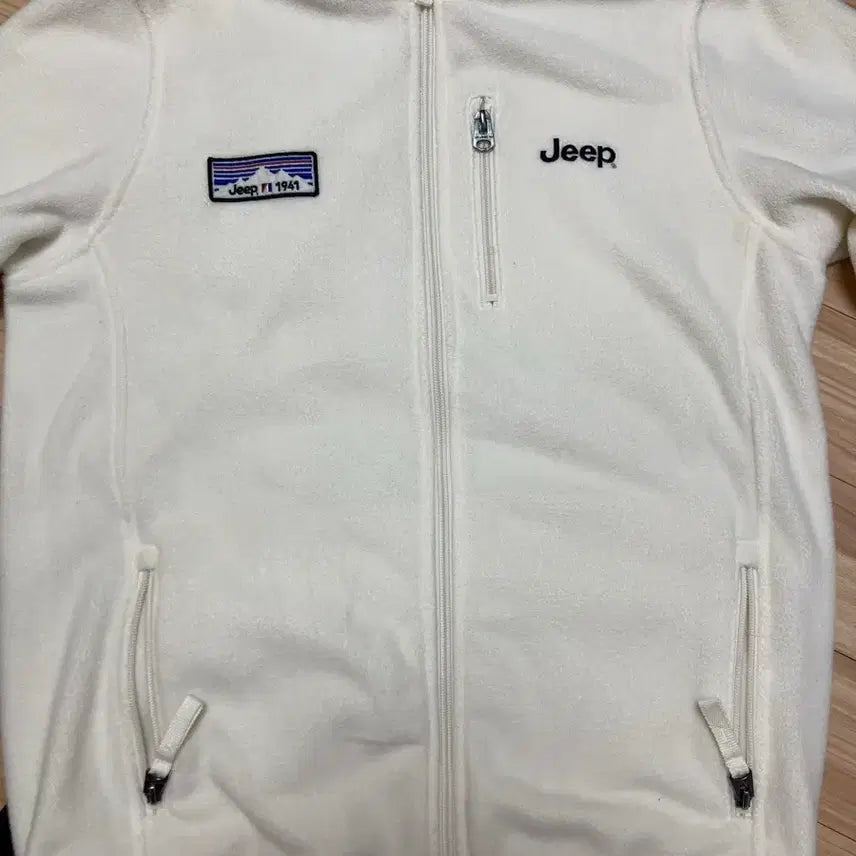 [BUNJANG] Jeep White Fleece Zip-Up Jacket / Jeep 지프 화이트 후리스 집업