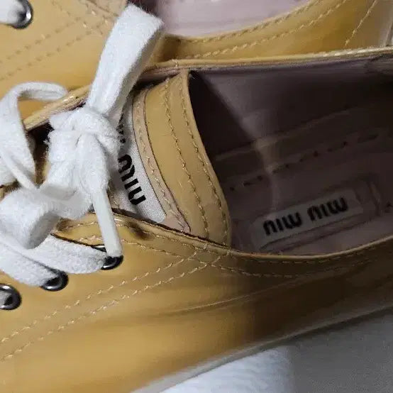 [BUNJANG] Miu Miu Cubic Sneakers (Size 38) / 미우미우 큐빅 스니커즈 38사이즈