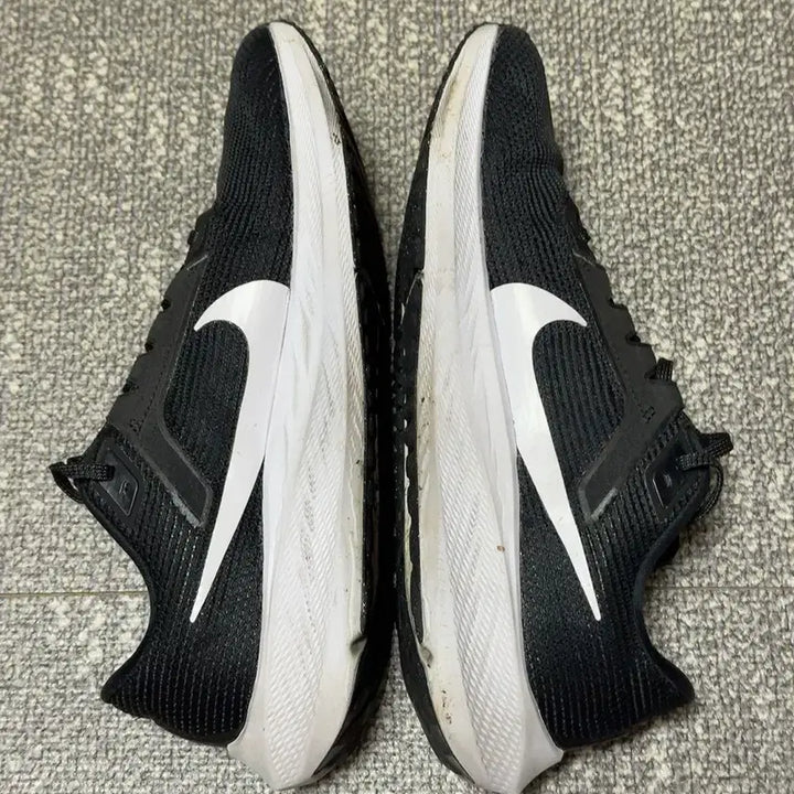 [BUNJANG] Nike Pegasus 40 Black (Used) Running Shoes / [285] 나이키 페가수스 40 블랙
