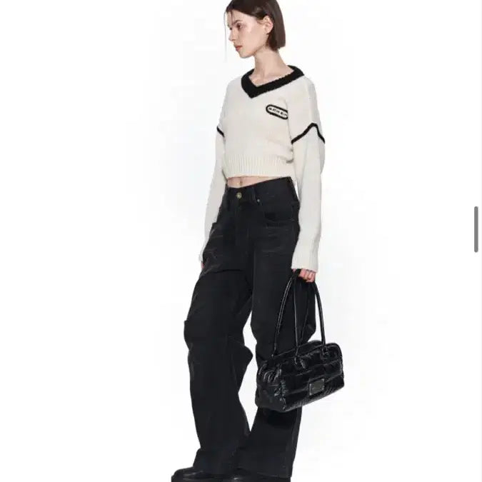 [BUNJANG] Matinkim V-Neck Knit Sweater, Ivory / 공홈품절, 정가 거의 18만원) 마뗑킴 V넥 니트, 아이보리(택달린 새상
