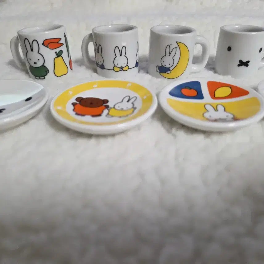 [BUNJANG] Miffy 2018 Ceramic Miniature Tableware Set / 2018 미피 도자기 식기 컬렉션 미니어쳐 세트