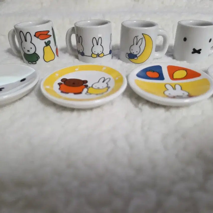 [BUNJANG] Miffy 2018 Ceramic Miniature Tableware Set / 2018 미피 도자기 식기 컬렉션 미니어쳐 세트